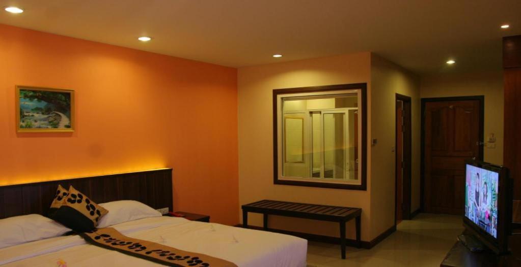 Siam Platinum Pattaya Hotel Exterior photo